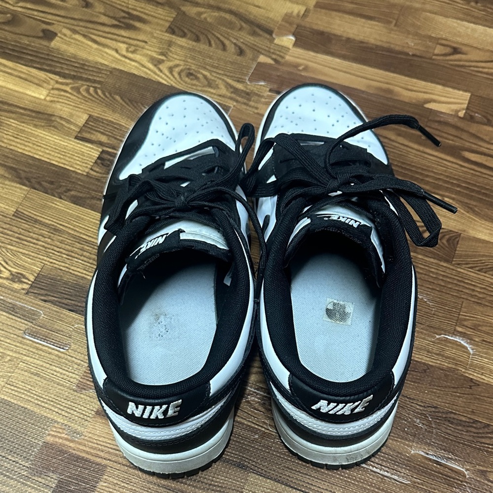 Nike Dunk Lows - Picture 2 of 5